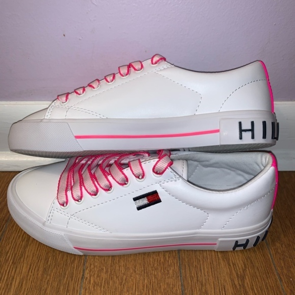 NWOT Tommy Hilfiger Flint 2 Hot Pink/White… - Picture 4 of 16